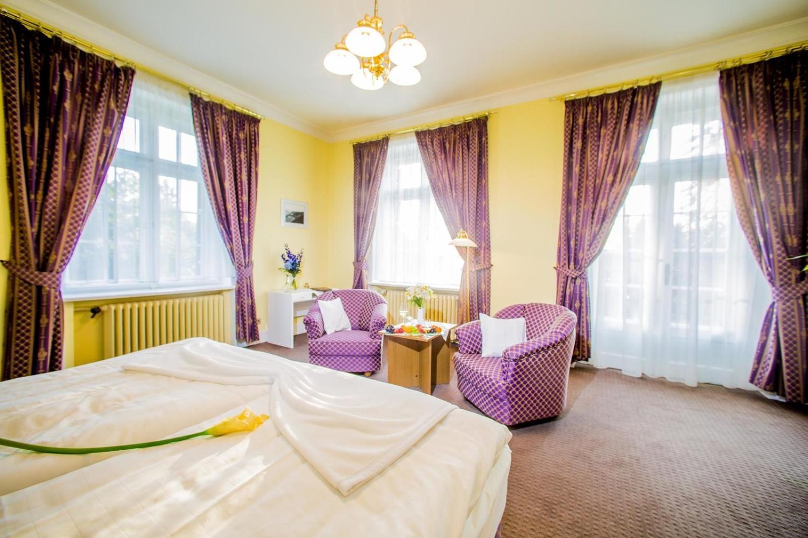 Hotel Veba بروموف المظهر الخارجي الصورة
